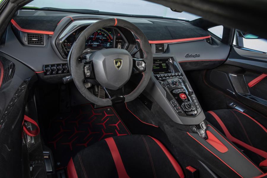 Торпедо Lamborghini Aventador SVJ 2018 года  (WW) (фото 49 из 53)
